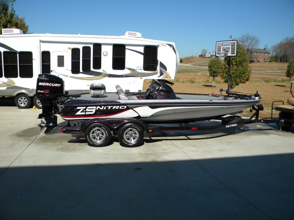 New Z9 with Merc 250 Pro XS